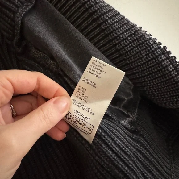 Free People We The Free Charcoal Knit Cardigan sz S - Picture 6 of 7